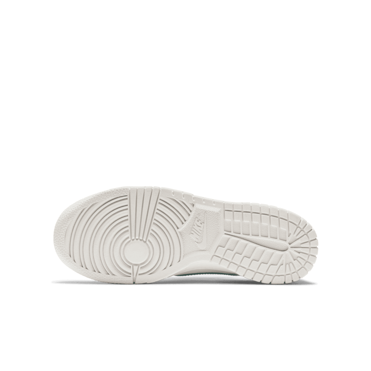 Nike Dunk Low 'Tropical Twist' (GS) Angle 0
