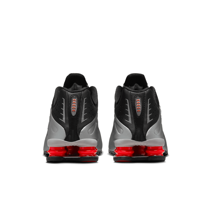 Nike Shox R4 Black Metallic Silver Angle 3