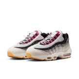 Nike Air Max 95 Nike SB Cactus Flower Angle 3