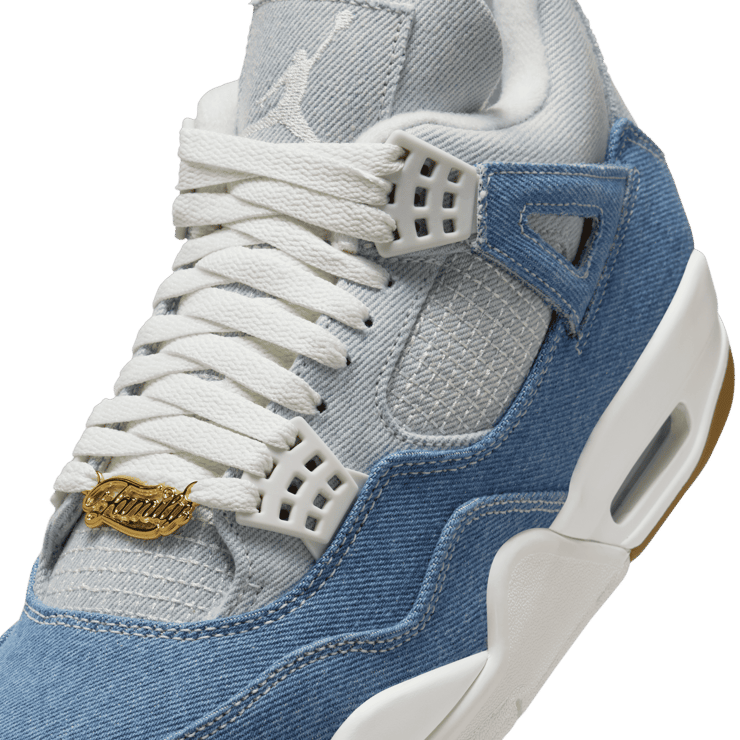 Air Jordan 4 Retro TEX Denim Worn Blue (W) Angle 5