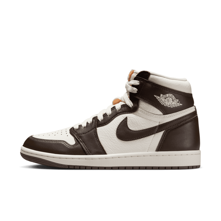 Air Jordan 1 Retro High OG Baroque Brown Light Madder Root (W) Angle 2