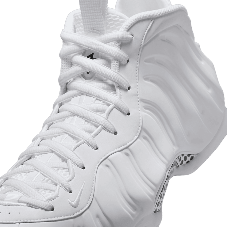 Nike Air Foamposite One Triple White Angle 3