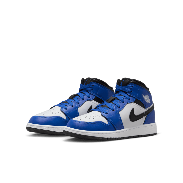 Air Jordan 1 Mid Game Royal (GS) Angle 2