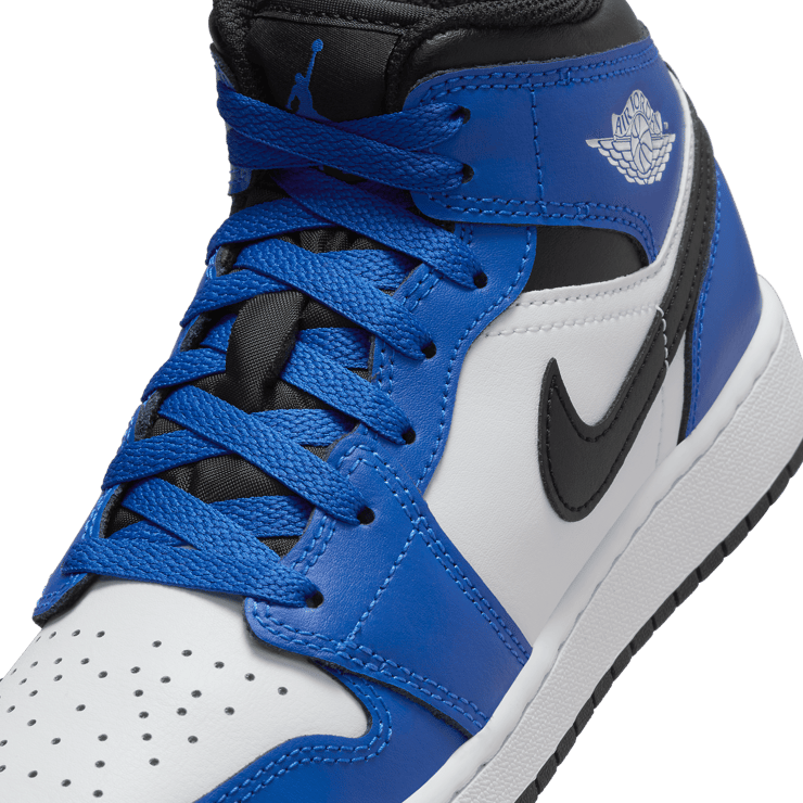 Air Jordan 1 Mid Game Royal (GS) Angle 4