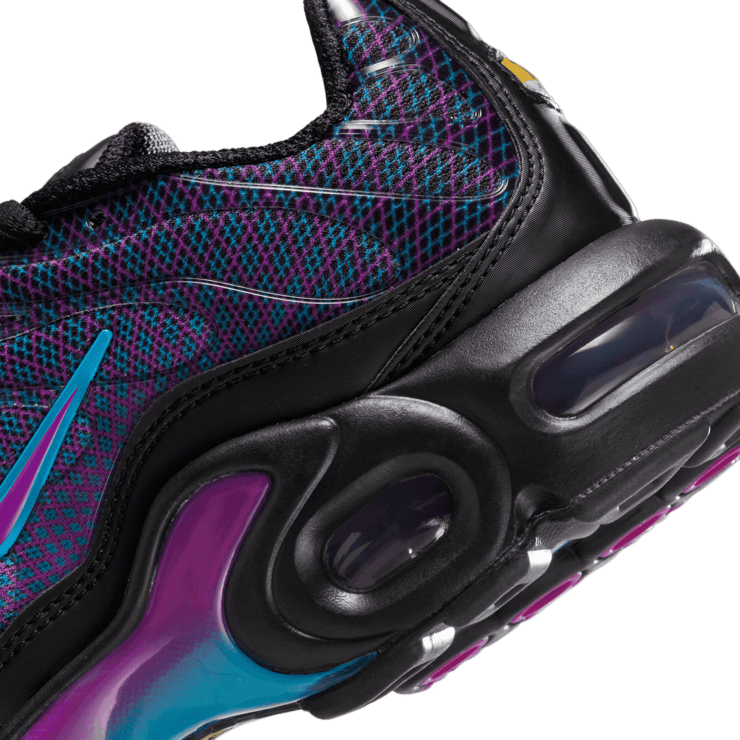 Nike Air Max Plus (GS) Angle 5