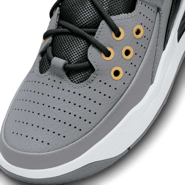 Jordan Max Aura 5 (GS) Angle 4