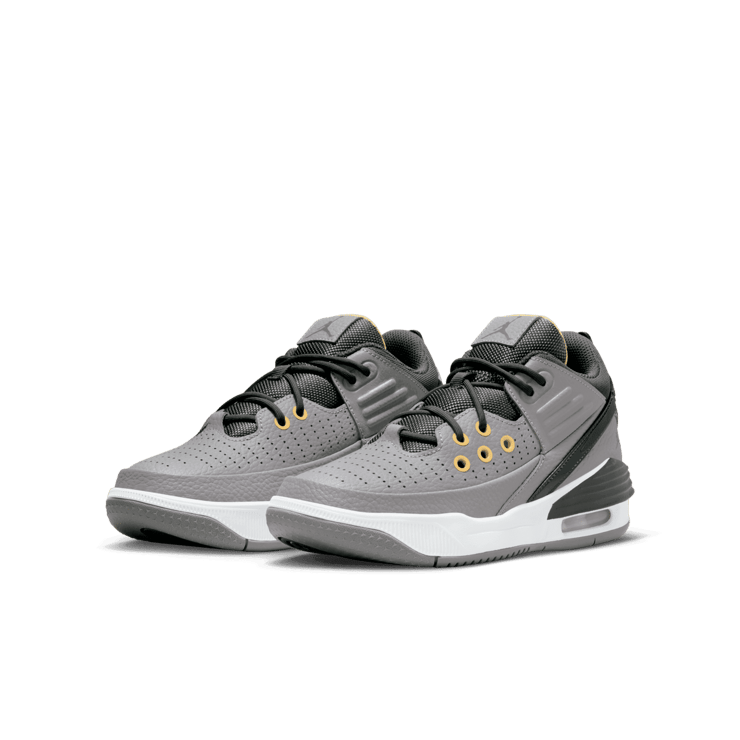 Jordan Max Aura 5 (GS) Angle 2