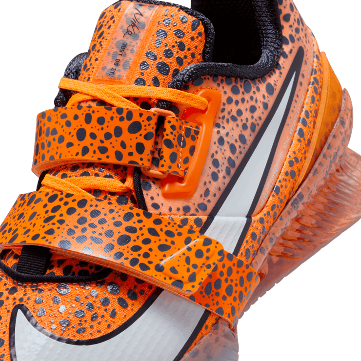 Nike Romaleos 4 SE Electric Weightlifting Angle 4