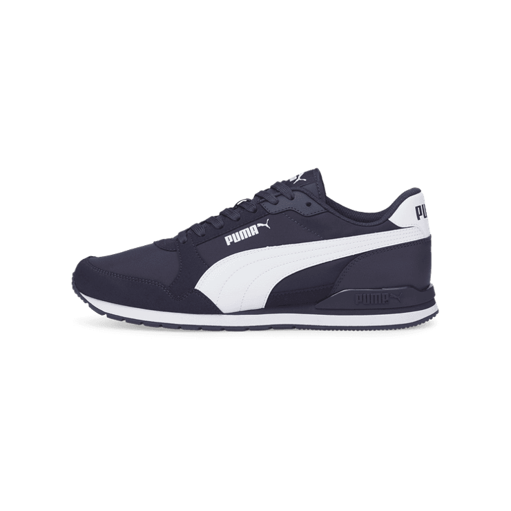 PUMA ST Runner v3 Sneakers in Parisian Night/White Angle 1
