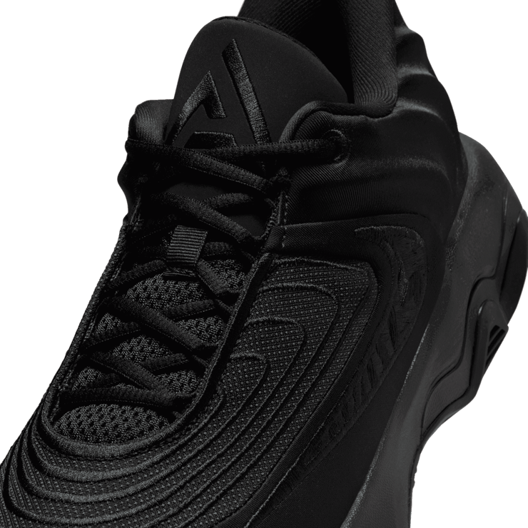 Nike Giannis Immortality 4 Black Angle 4