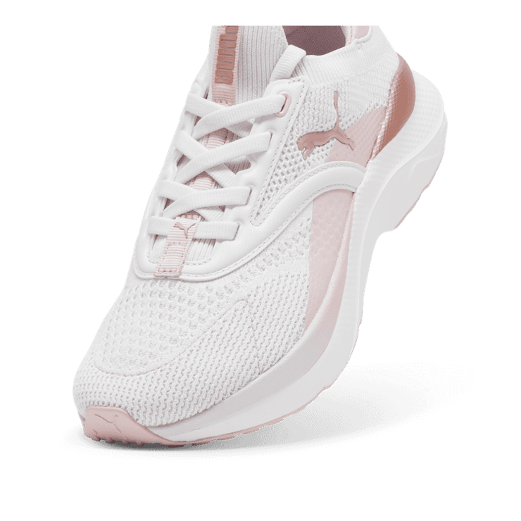 PUMA SOFTRIDE Mayve Women in Feather Grey/Mauve Mist/Rose Gold Angle 2