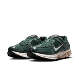 Nike Zoom Vomero 5 Vintage Green (W) Angle 2