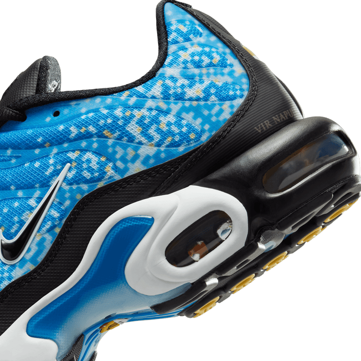 Nike Air Max Plus Napoli Angle 5