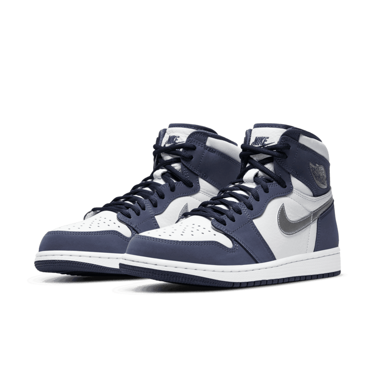 Jordan 1 Retro High CO.JP Midnight Navy Angle 2