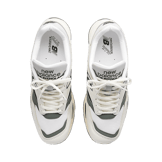 New Balance 1500 Made in UK White Cilantro Angle 1