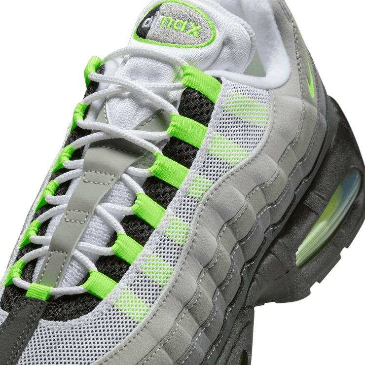Nike Air Max 95 OG Neon (2025) Angle 9