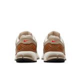 Nike Zoom Vomero 5 Pumpkin Spice (W) Angle 3