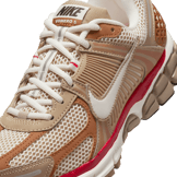 Nike Zoom Vomero 5 Pumpkin Spice (W) Angle 4