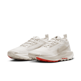 Nike Pegasus Trail 5 GORE-TEX Waterproof Trail Angle 2