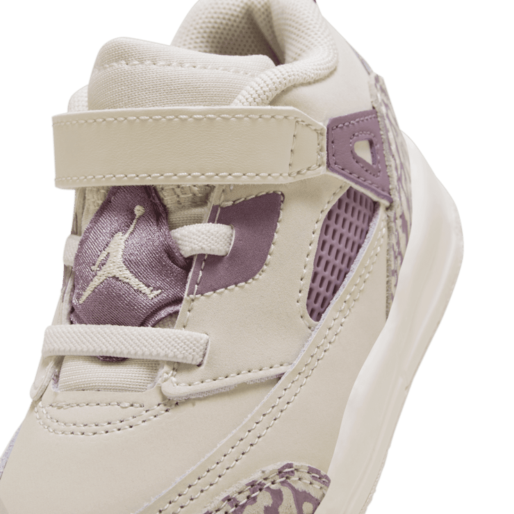 Jordan Spizike Low (TD) Angle 4