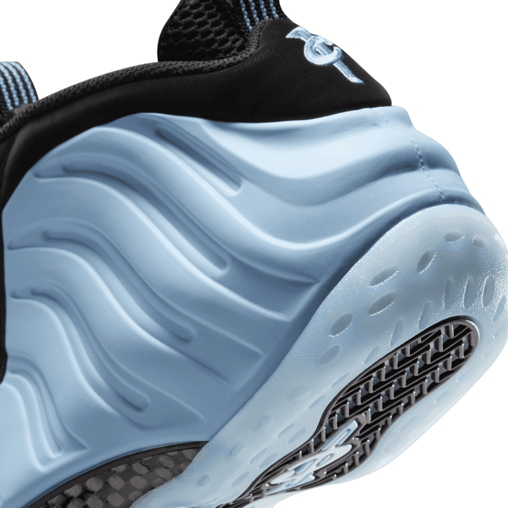 Nike Air Foamposite One Psychic Blue Angle 5