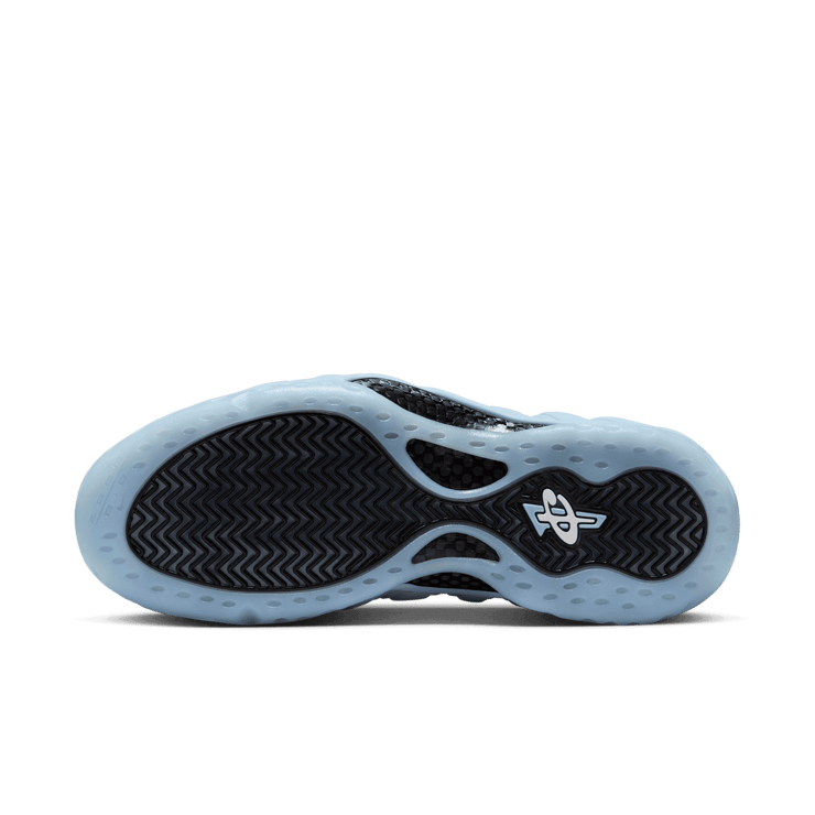Nike Air Foamposite One Psychic Blue Angle 1