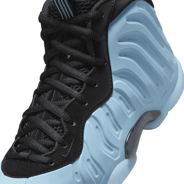 Nike Air Foamposite One Psychic Blue (GS) Angle 2