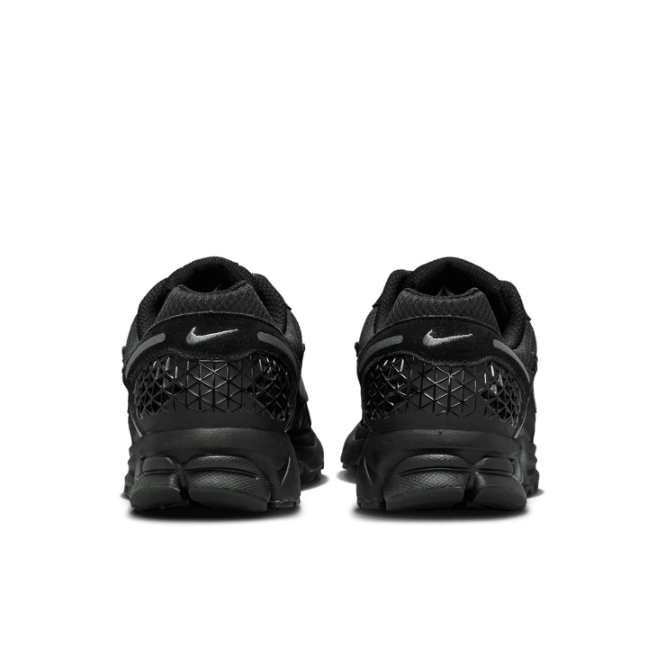 Nike Zoom Vomero 5 Black Sequoia Angle 3