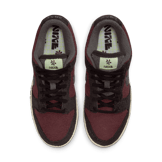Nike Dunk Low SE Fleece Burgundy Crush Black (W) Angle 1