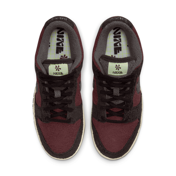 Nike Dunk Low SE Fleece Burgundy Crush Black (W) Angle 1