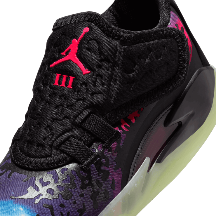 Nike Zion 3 (PS) Angle 4