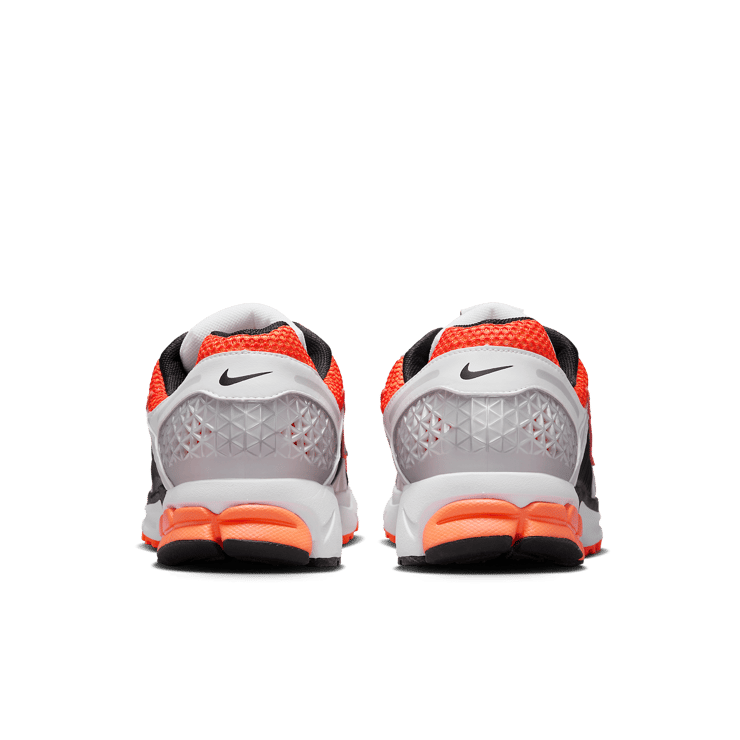 Nike Zoom Vomero 5 Total Orange Angle 3