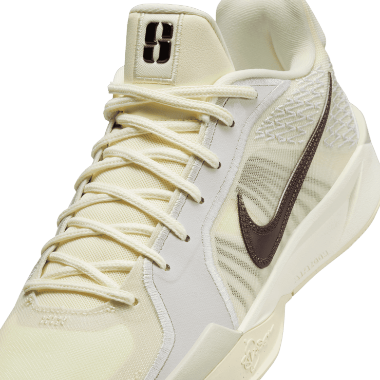 Nike Sabrina 2 Relentless (W) Angle 4