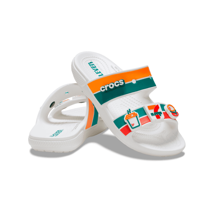 Crocs Classic Sandal 7-Eleven White Angle 0