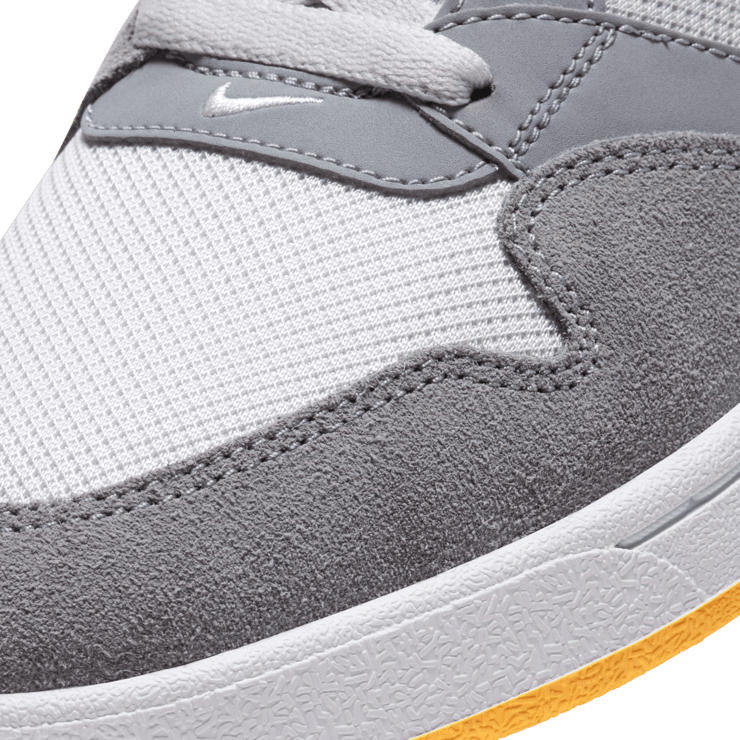 Nike SB Alleyoop SB 'Particle Grey University Gold' Angle 4