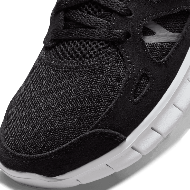 Nike Free Run 2 'Black White' (GS) Angle 4