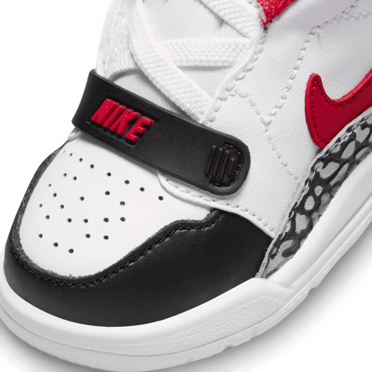 Jordan Legacy 312 Low 'Fire Red' (TD) Angle 3