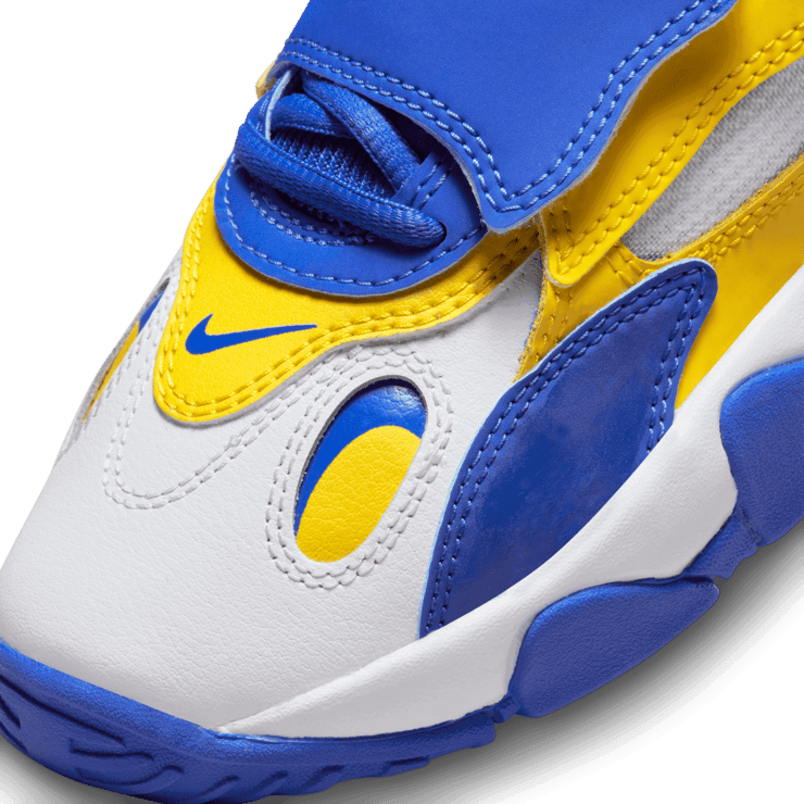 Nike Air Speed Turf (GS) Angle 3