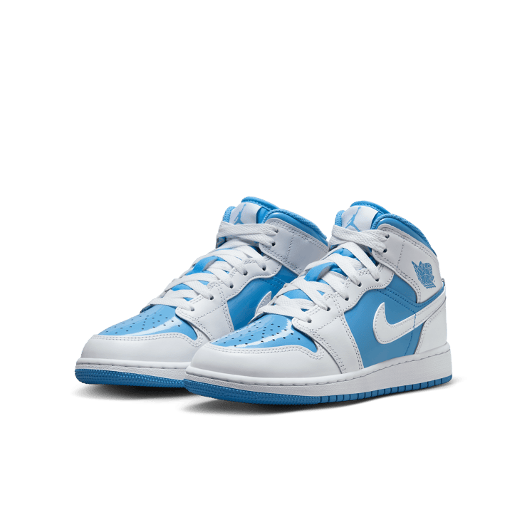 Air Jordan 1 Mid Legend Blue (GS) Angle 2