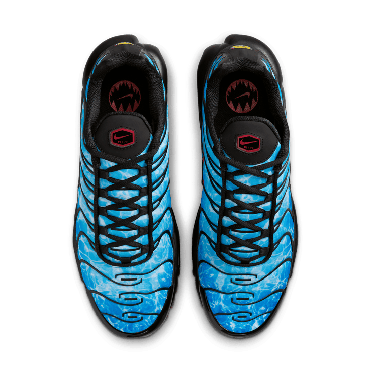 Nike Air Max Plus Shark Attack Angle 1