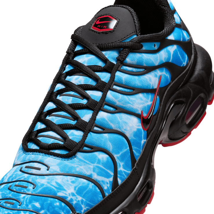 Nike Air Max Plus Shark Attack Angle 3