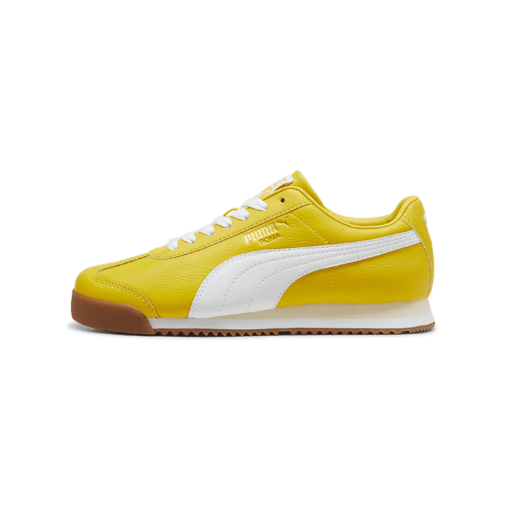 PUMA Roma 24 Sneakers in Fresh Pear/White Angle 1