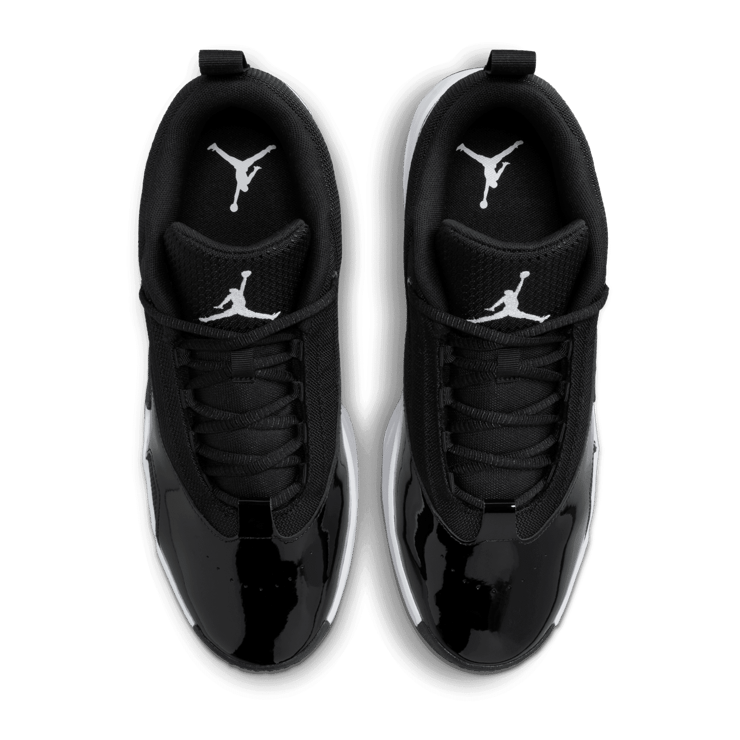 Jordan Max Aura 6 Angle 1