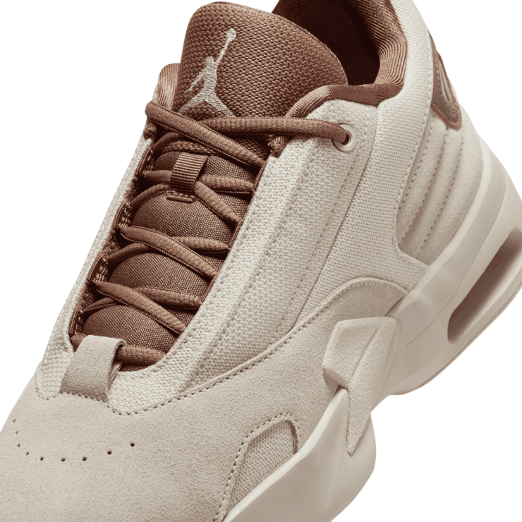Jordan Max Aura 6 Angle 4