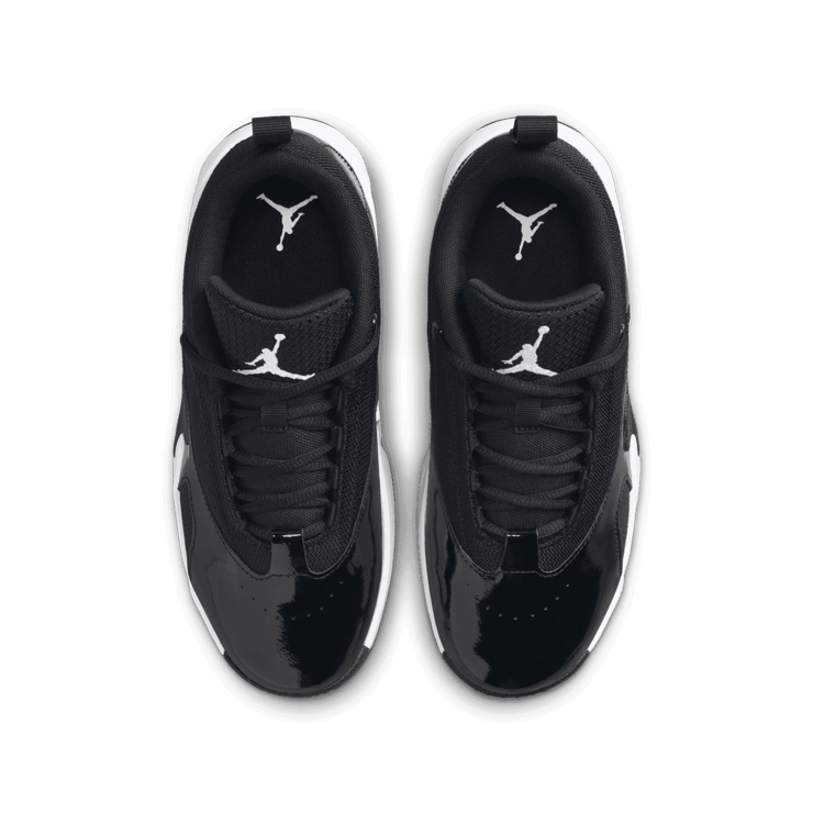 Jordan Max Aura 6 (GS) Angle 1