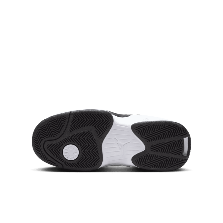 Jordan Max Aura 6 (GS) Angle 0
