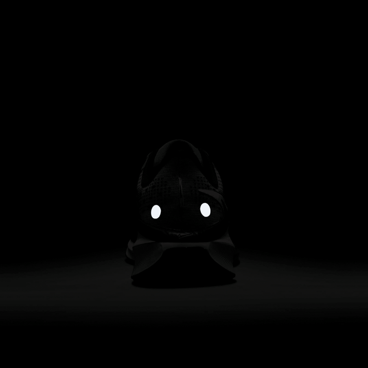 Nike Vomero 17 Road Angle 7