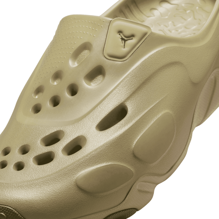 Jordan Roam Slides Angle 3