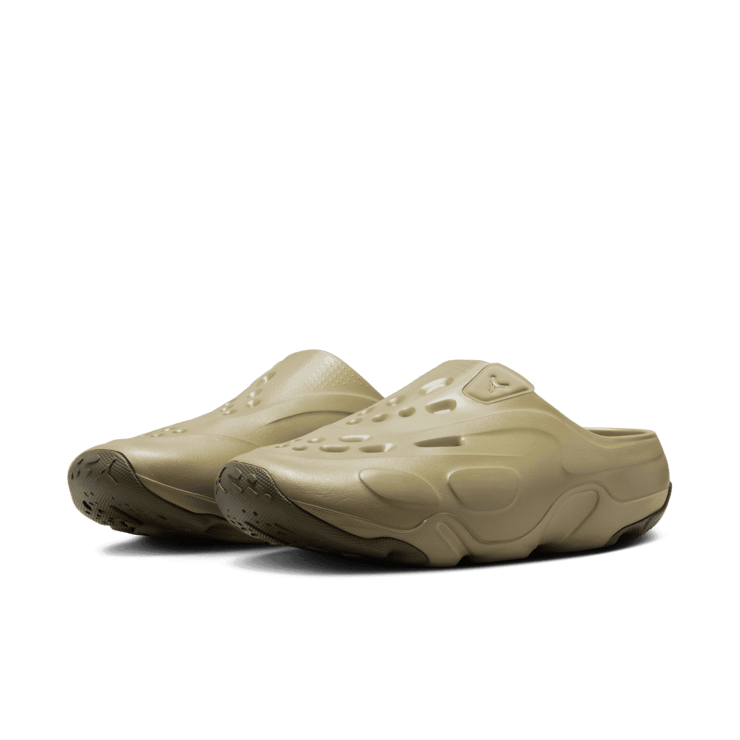 Jordan Roam Slides Angle 2