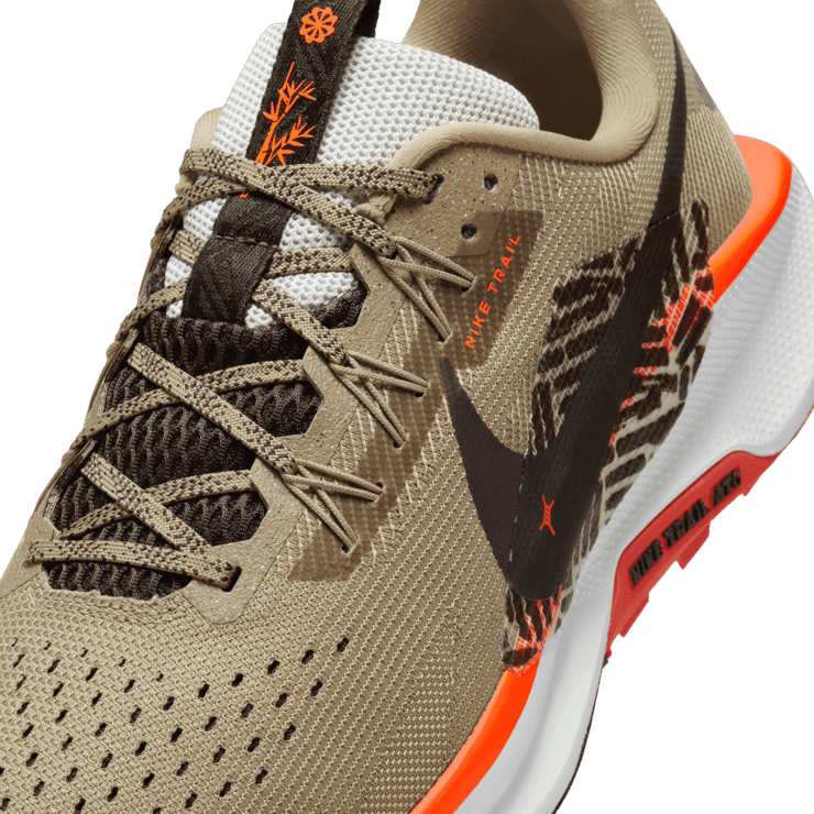 Nike Pegasus Trail 5 Trail Angle 4